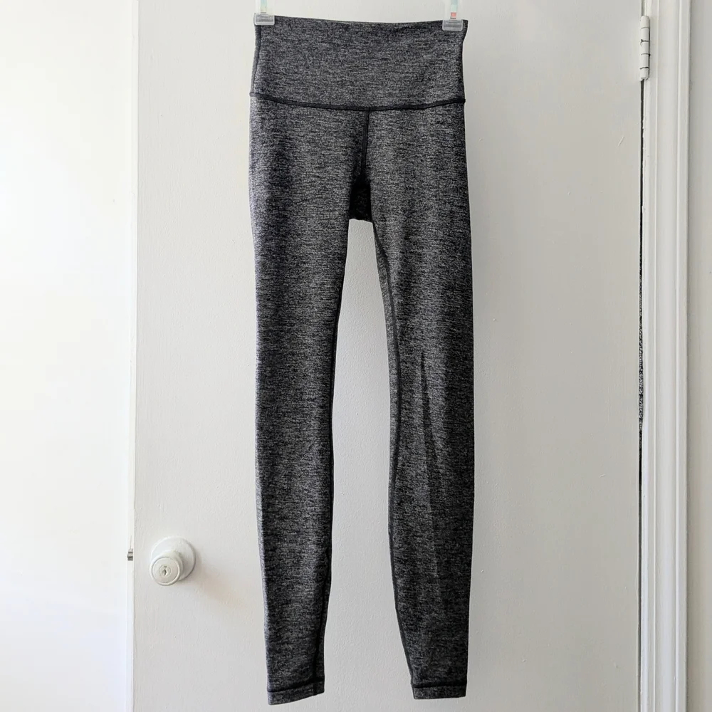 Lululemon Athletica Wunder Under High-rises Gray Tight Size 4, Inseam 28